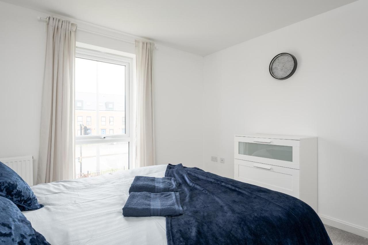Two Bedroom Apartment - Milton Keynes By Aryas Properties Broughton  Exterior foto